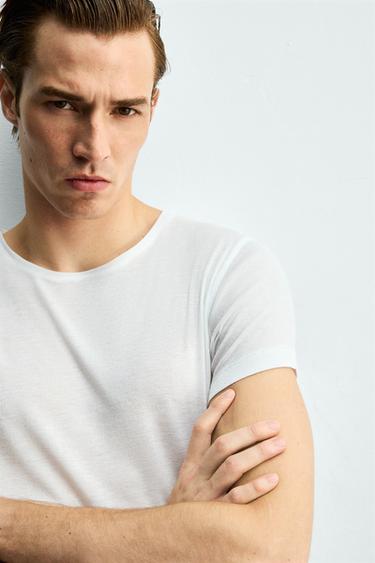SLIM FIT VISCOSE TEXTURED T-SHIRT - White by Zara - Image 4