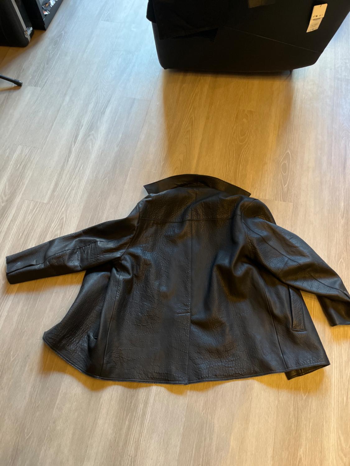 LEATHER JACKET - Image 2