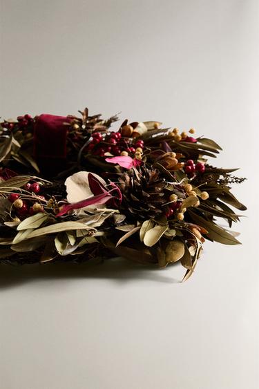 OLIVE LEAF WREATH CHRISTMAS DECORATION (40 CM) - Green by Zara - Image 3