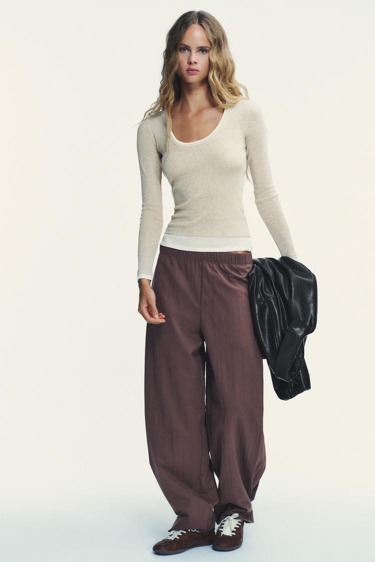 CAMISETA EFECTO DOBLE Beige vigoré ZARA España