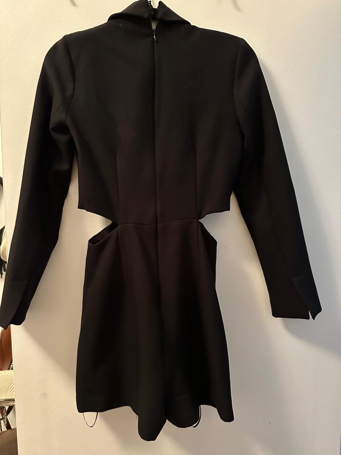 RHINESTONE CUTOUT BLACK SHORT JUMPSUIT - Image 2