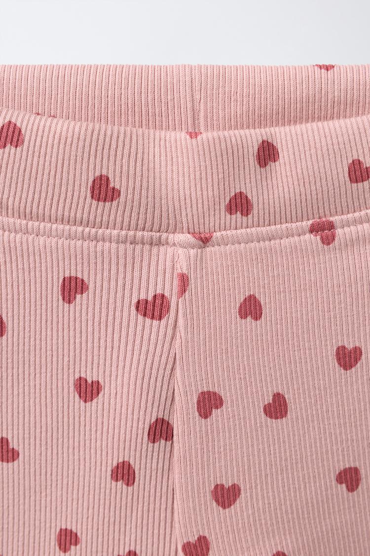 Conjunto de sudadera acanalada con estampado de corazón y leggins 5