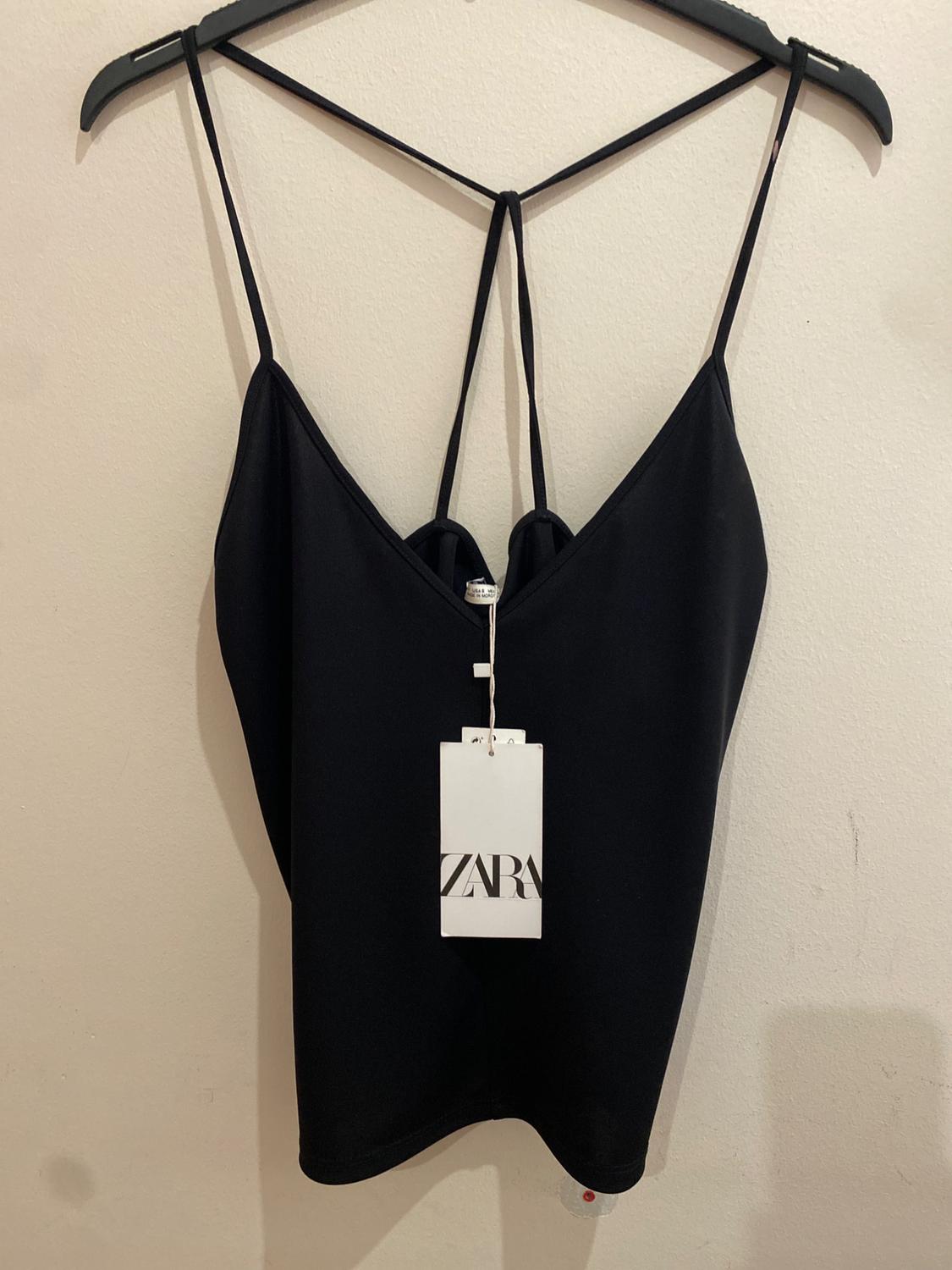 TOP WITH CRISS-CROSS STRAPS