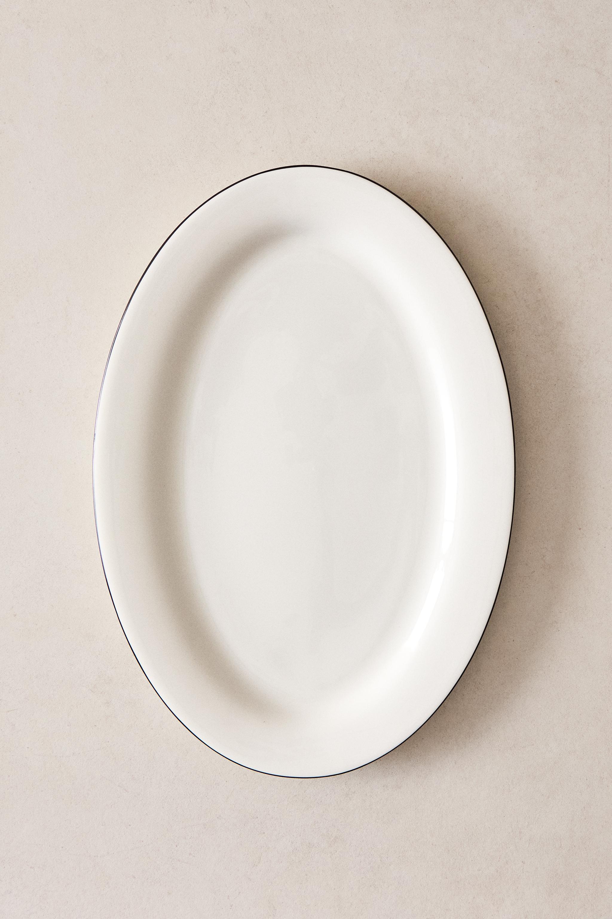PLAT PORCELAINE BONE CHINA FILET NOIR