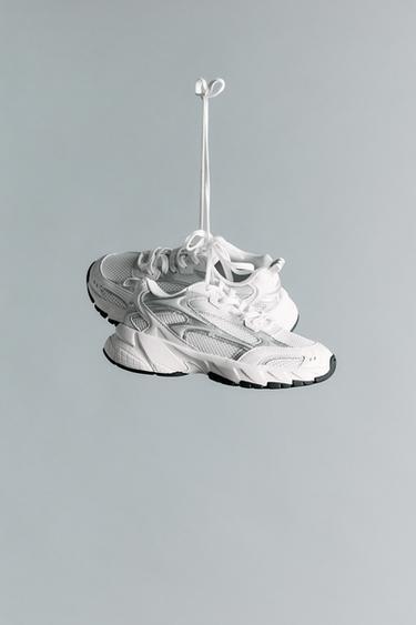 TENIS REJILLA - Blanco de Zara