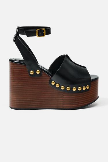SANDALIA CUÑA PIEL TACHAS - Negro de Zara