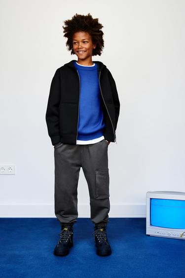 NEOPREN-JACKE MIT ETIKETTDETAIL - Schwarz von Zara