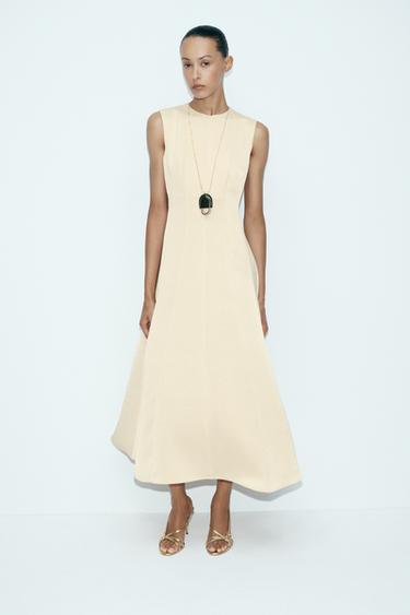 ROBE MI-LONGUE SATINÉE EFFET FROISSÉ - Écru de Zara