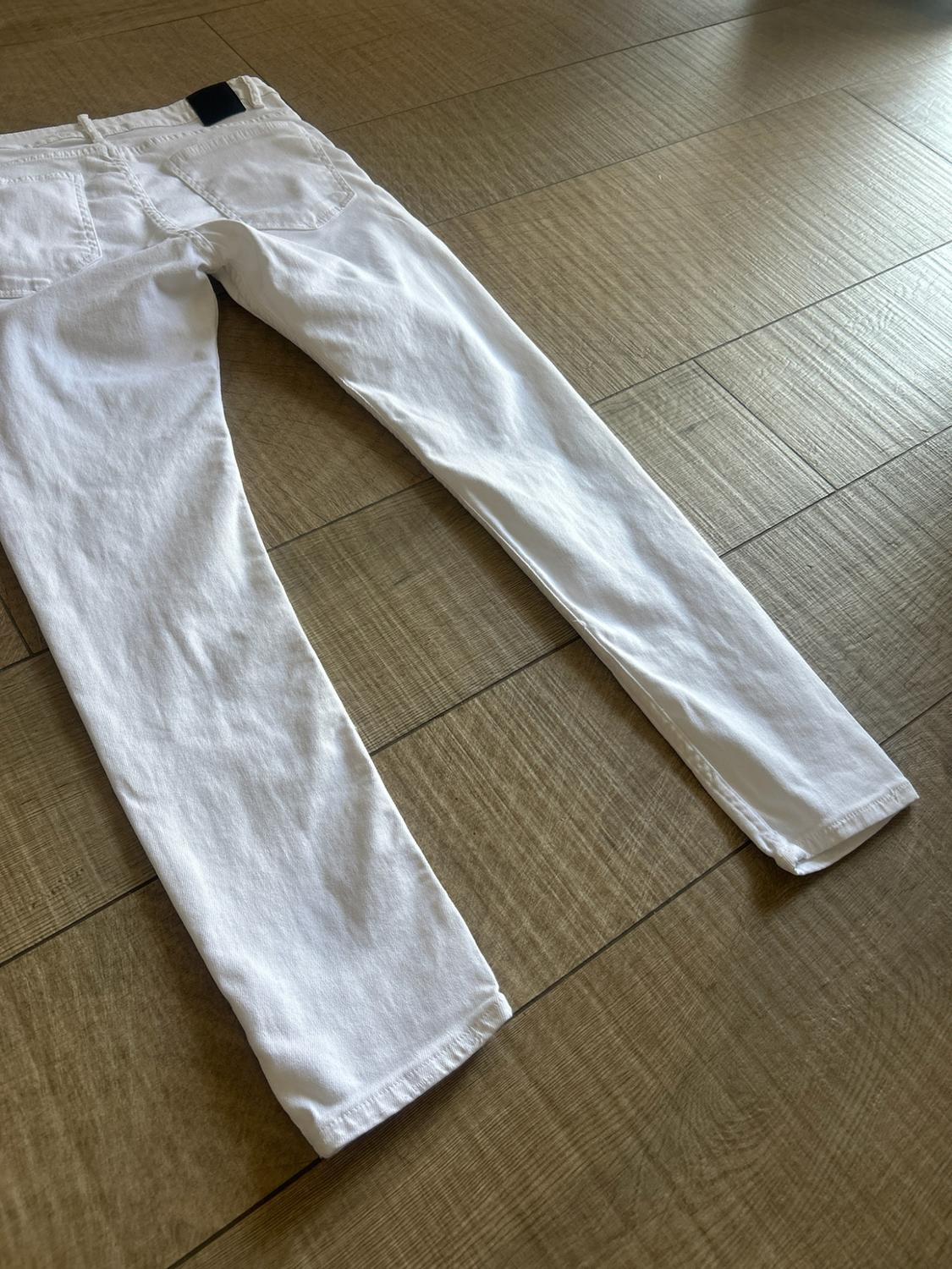 SLIM COMFORT FIT JEANS - Image 5