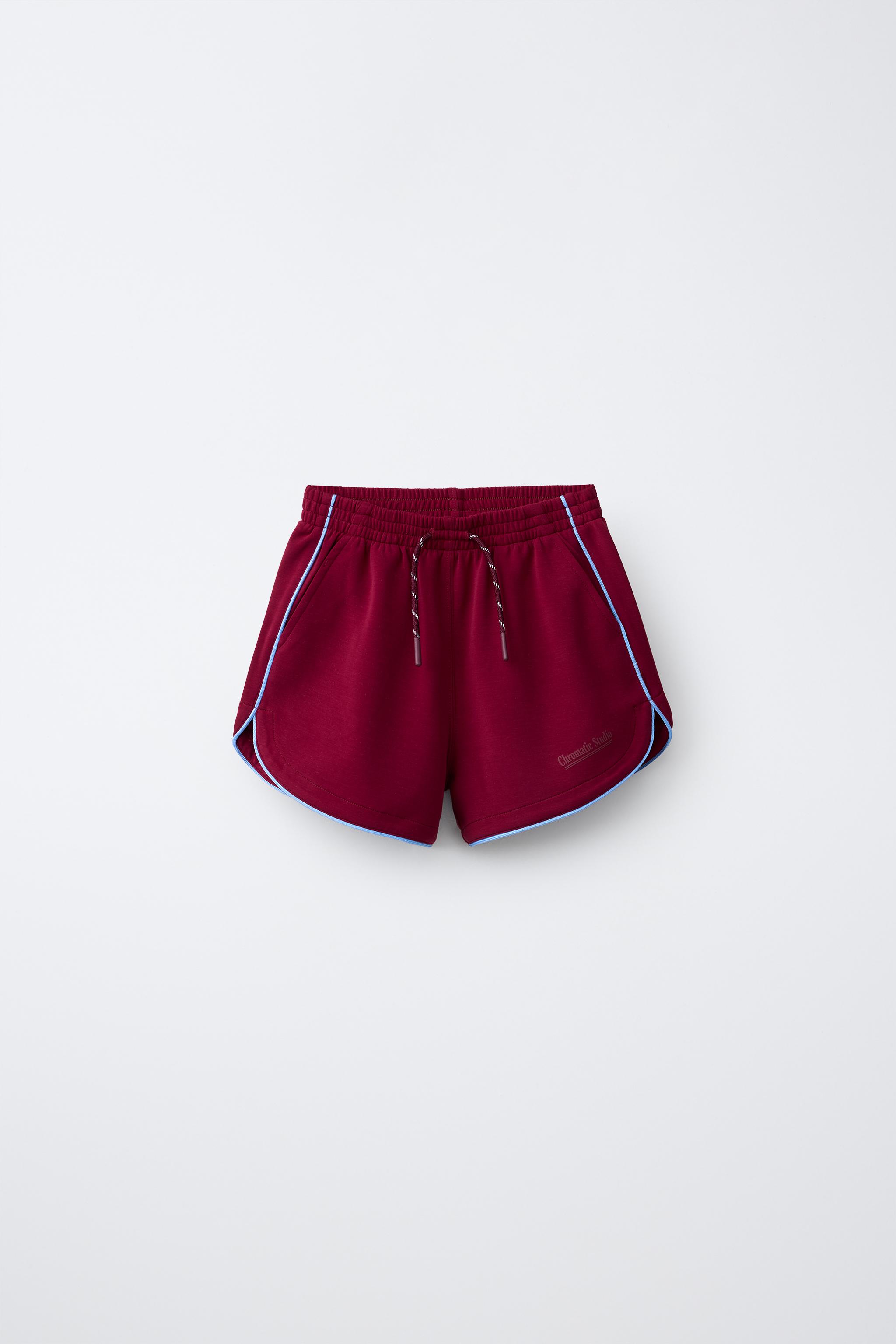 SHORT SPORT EN CONTRASTE ET MODAL