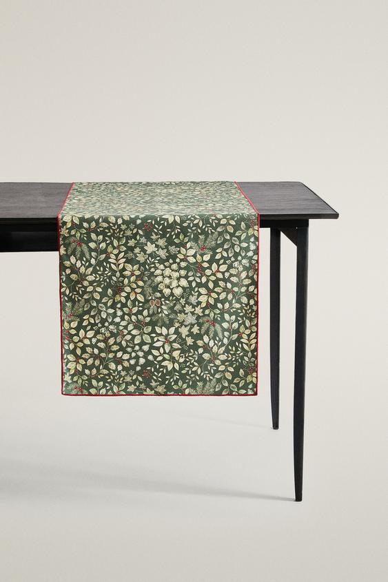 CHRISTMAS LEAF RESIN-COATED TABLE RUNNER - Green by Zara - Image 0