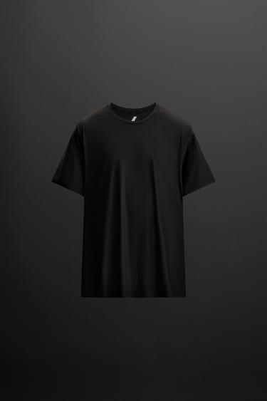 Zara 輕便科技運動 T 恤 - 黑色