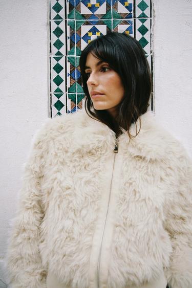 Zara FAUX FUR BOMBER JACKET - Ecru