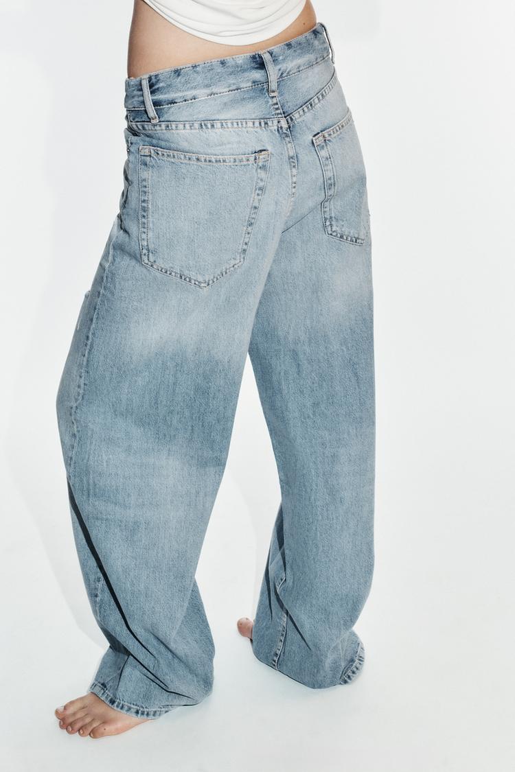 Jeans TRF de tiro medio con rotos y cintura doblada 5