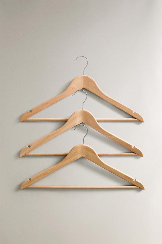 LACQUERED WOODEN HANGER (SET OF 3) - Light beige by Zara - Image 0