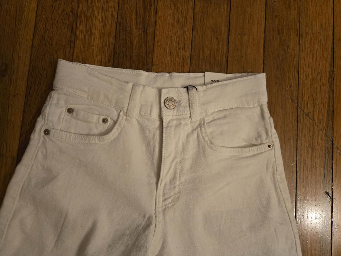 ZARA BOYS RIPPED SHORTS RELAXED FIT - Image 2