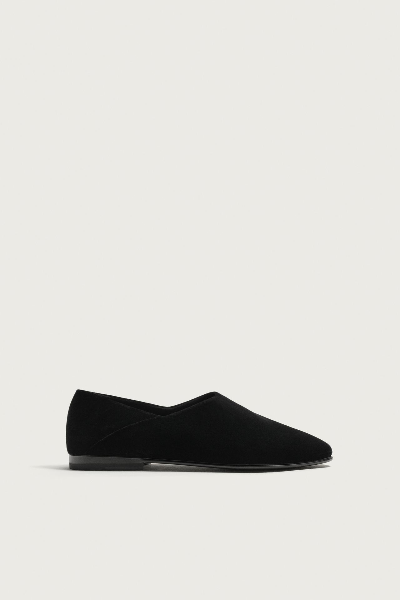 VELVET-EFFECT LOAFERS — Black