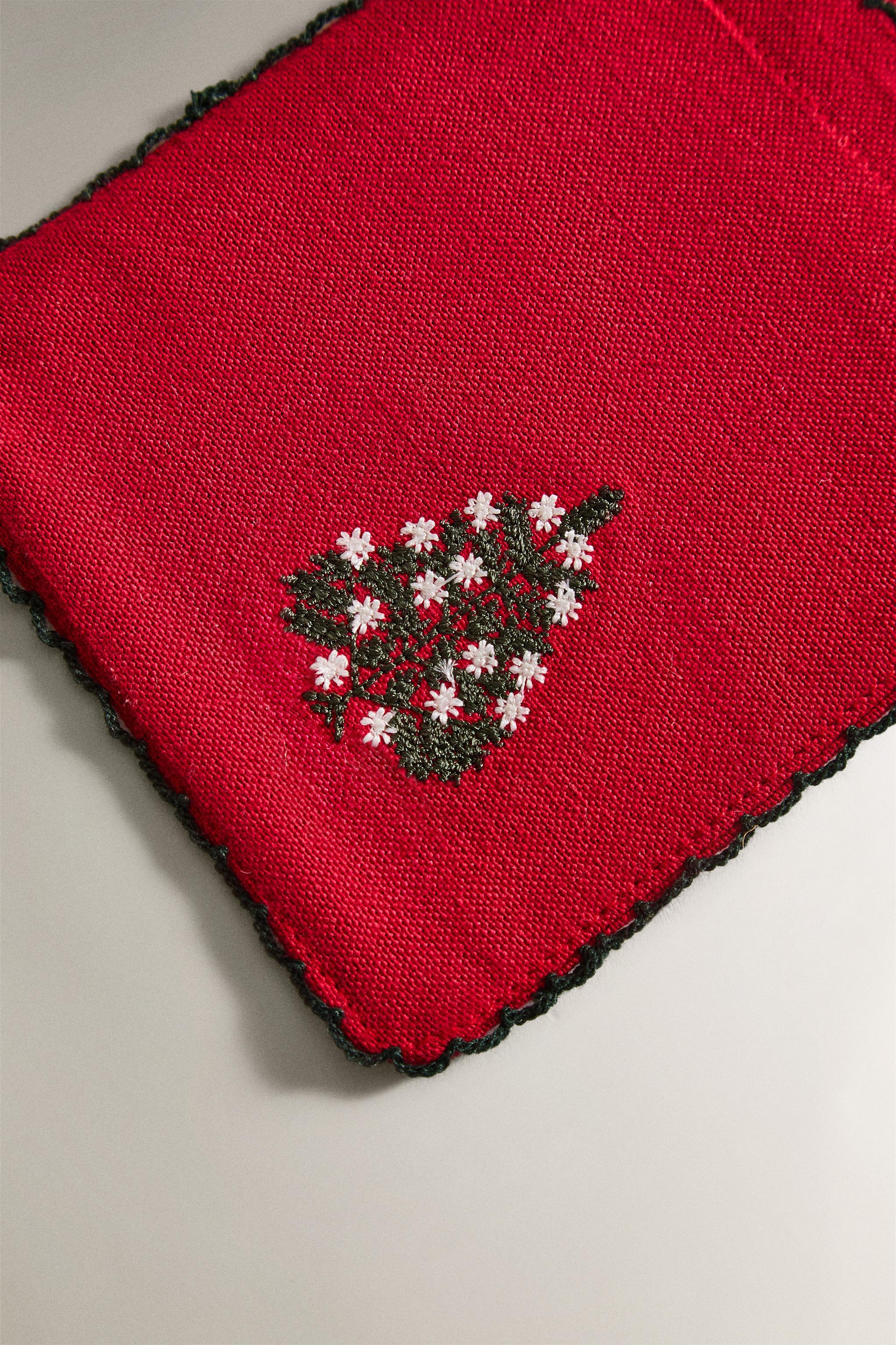 SET OF EMBROIDERED CHRISTMAS FLATWARE TRAYS (SET OF 2)