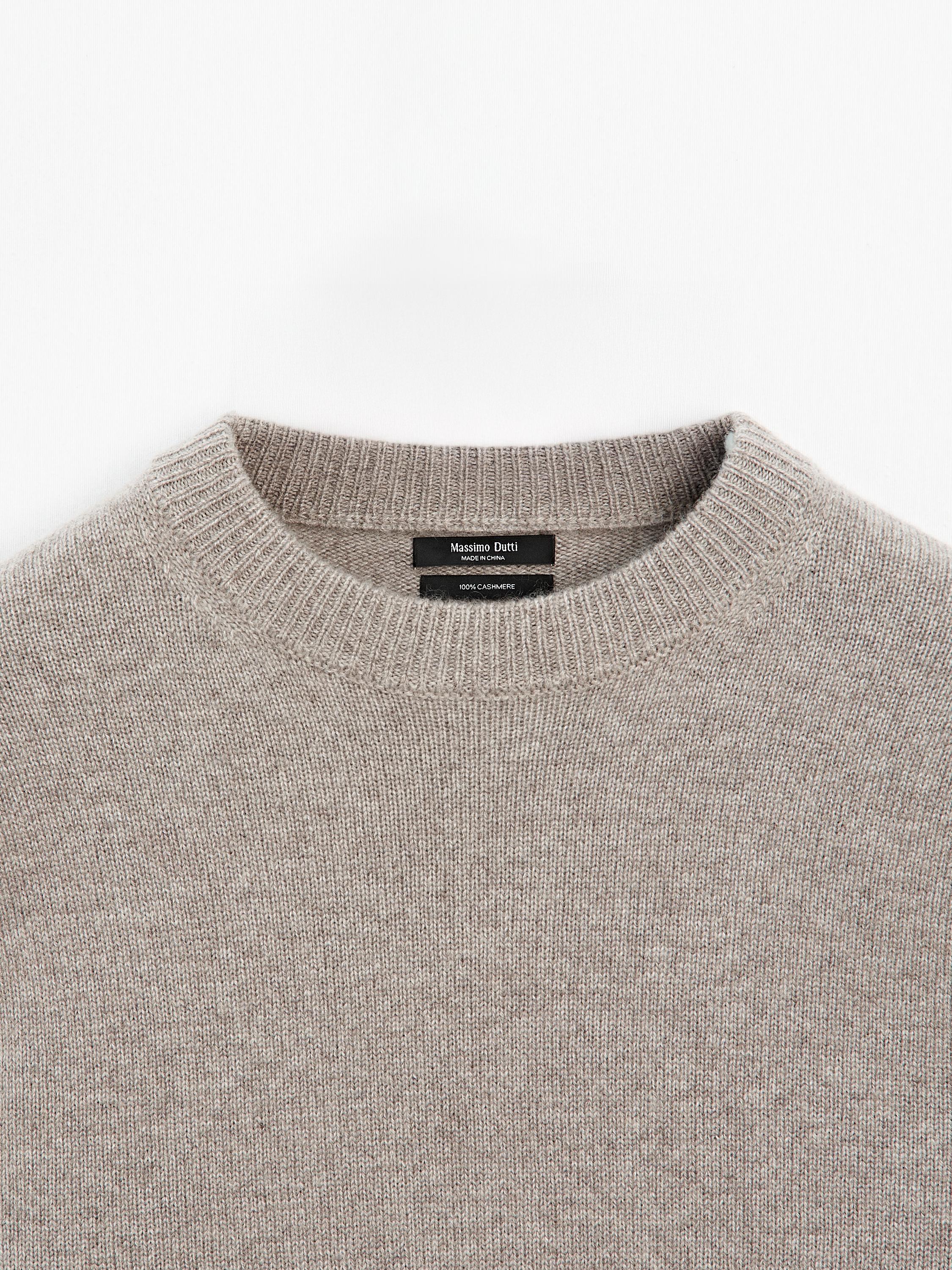 Oversize cashmere knit sweater