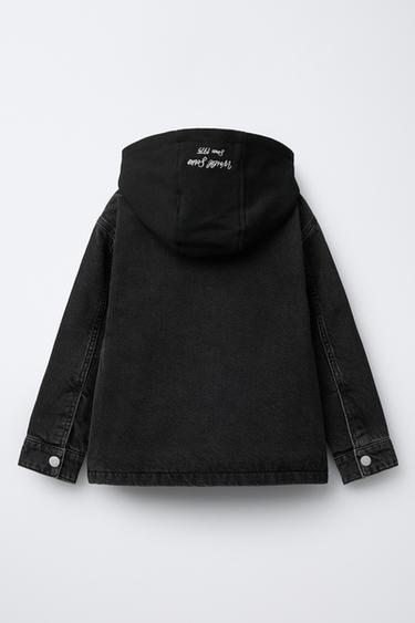 SURCHEMISE EN DENIM MATELASSÉE À CAPUCHE AMOVIBLE - Noir de Zara - Image 2
