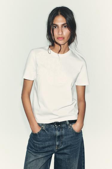 FRONT FLOWER T-SHIRT - White by Zara