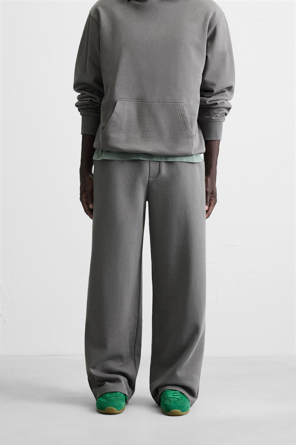 WIDE-LEG JOGGER TROUSERS