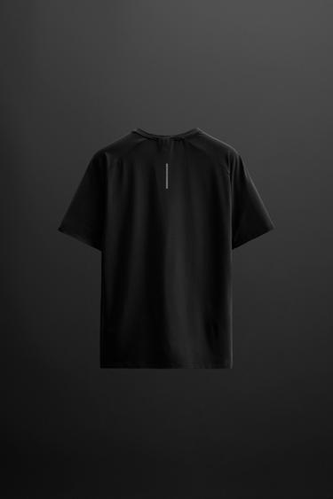 Zara TEXTURED TRAINING T-SHIRT - Black