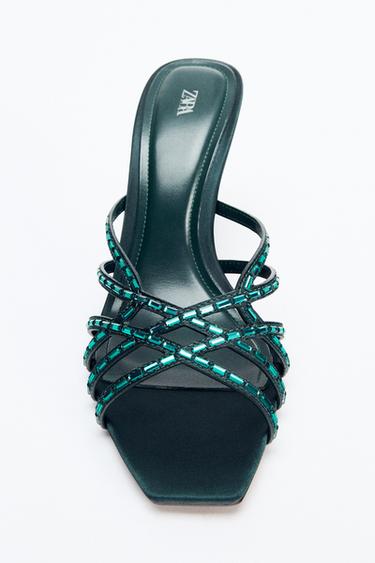 صندل بأشرطة لامعة - أخضر by Zara