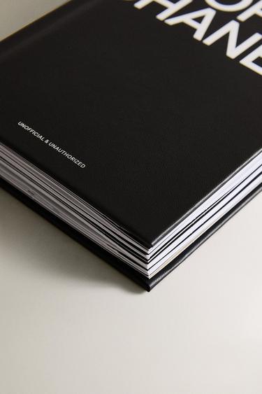 FASHION UNFOLDED "POP UP" BOOK (ENGLISH) — Black 2
