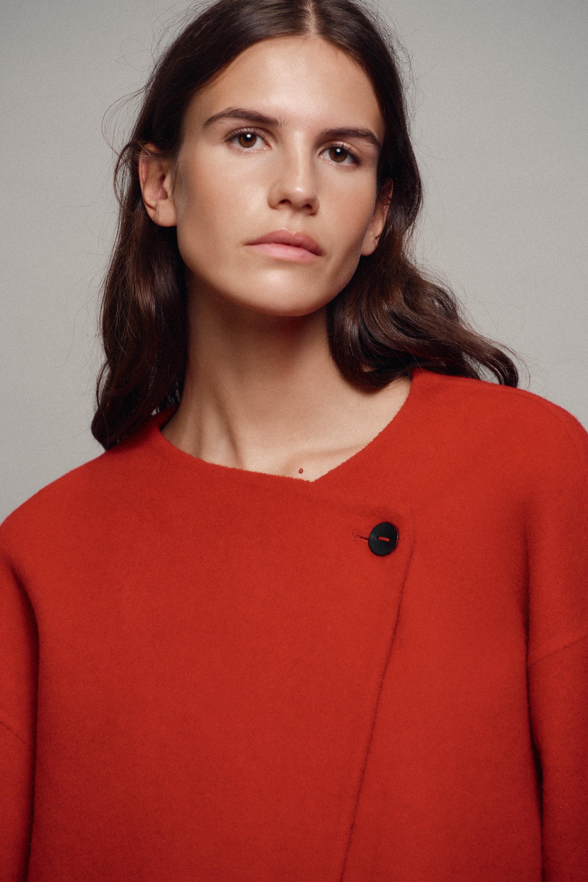 ZW COLLECTION ウール混ショートコート - レッド | ZARA Japan / 日本