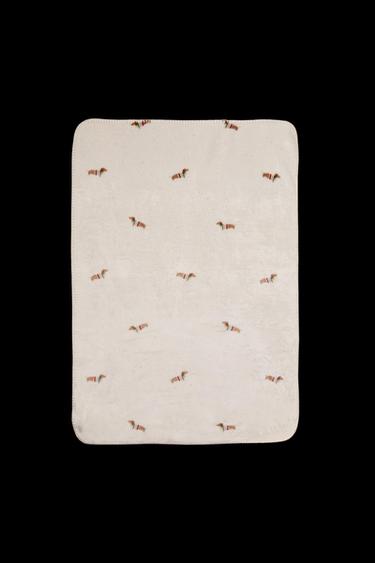 Zara CHILDREN'S FLEECE BLANKET DACHSHUND DOG - Multicolored - Image 0