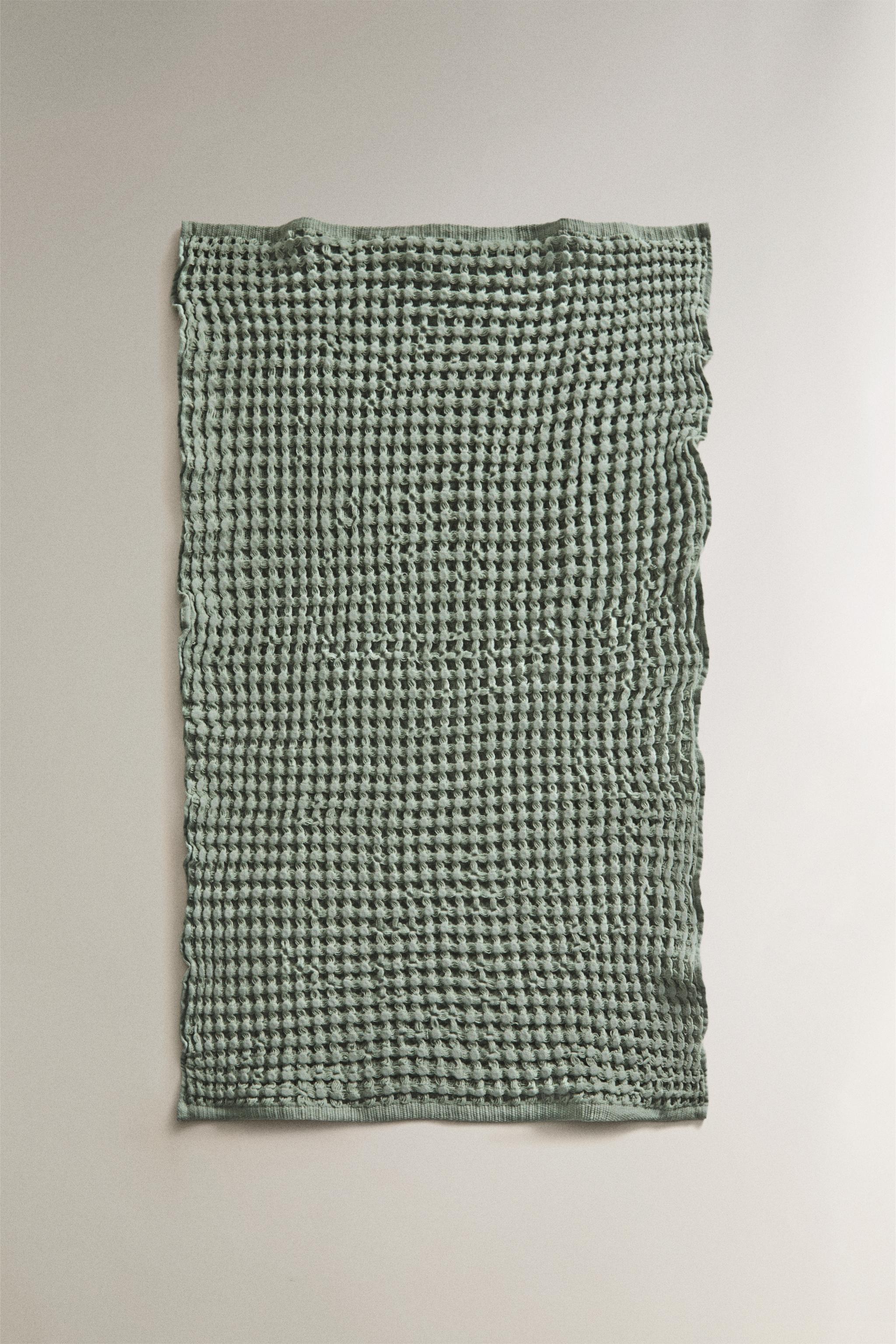 WAFFLE-KNIT KITCHEN TOWEL