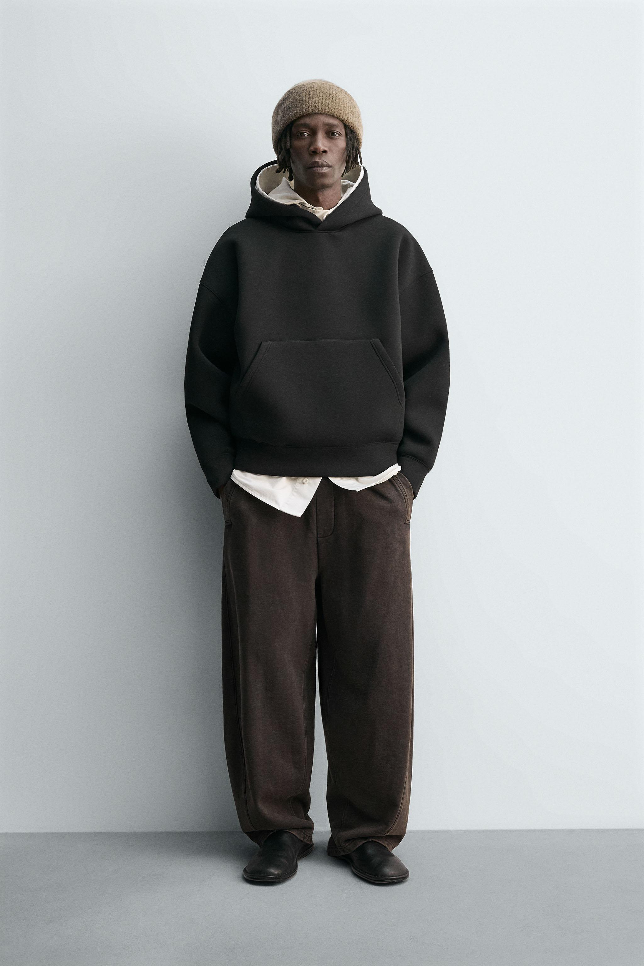 NEOPRENE-EFFECT SWEATSHIRT WITH EMBOSSED TEXT - Black | ZARA
