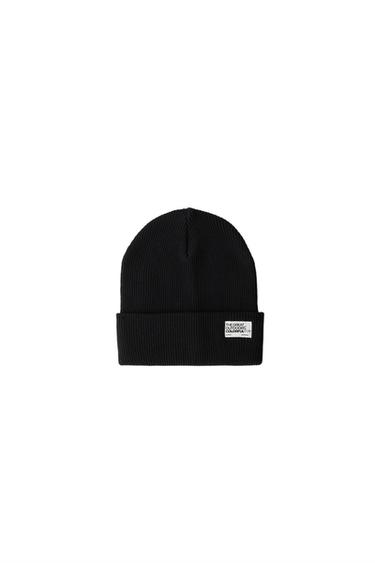 RIBBED KNIT LABEL HAT — Black 1
