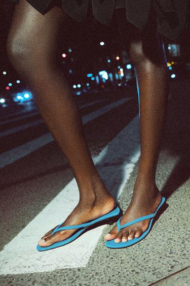 SUEDE KITTEN-HEEL SANDALS - Turquoise blue by Zara