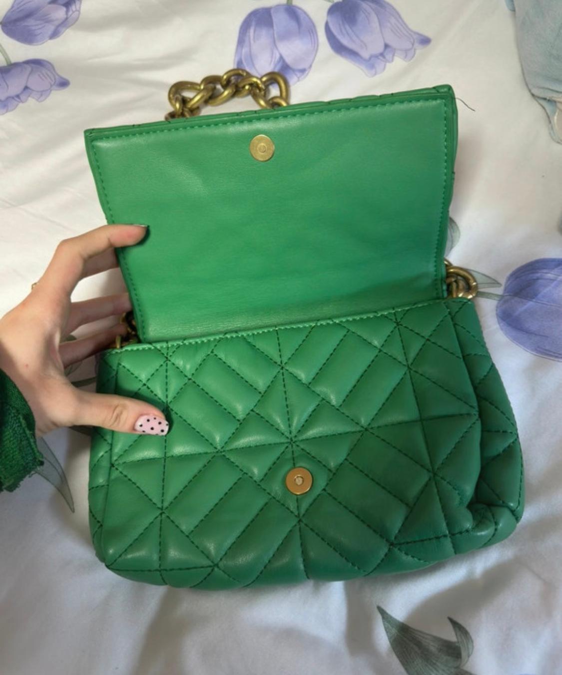 QUILTED SHOULDER BAG WITH CHAIN - Image 3