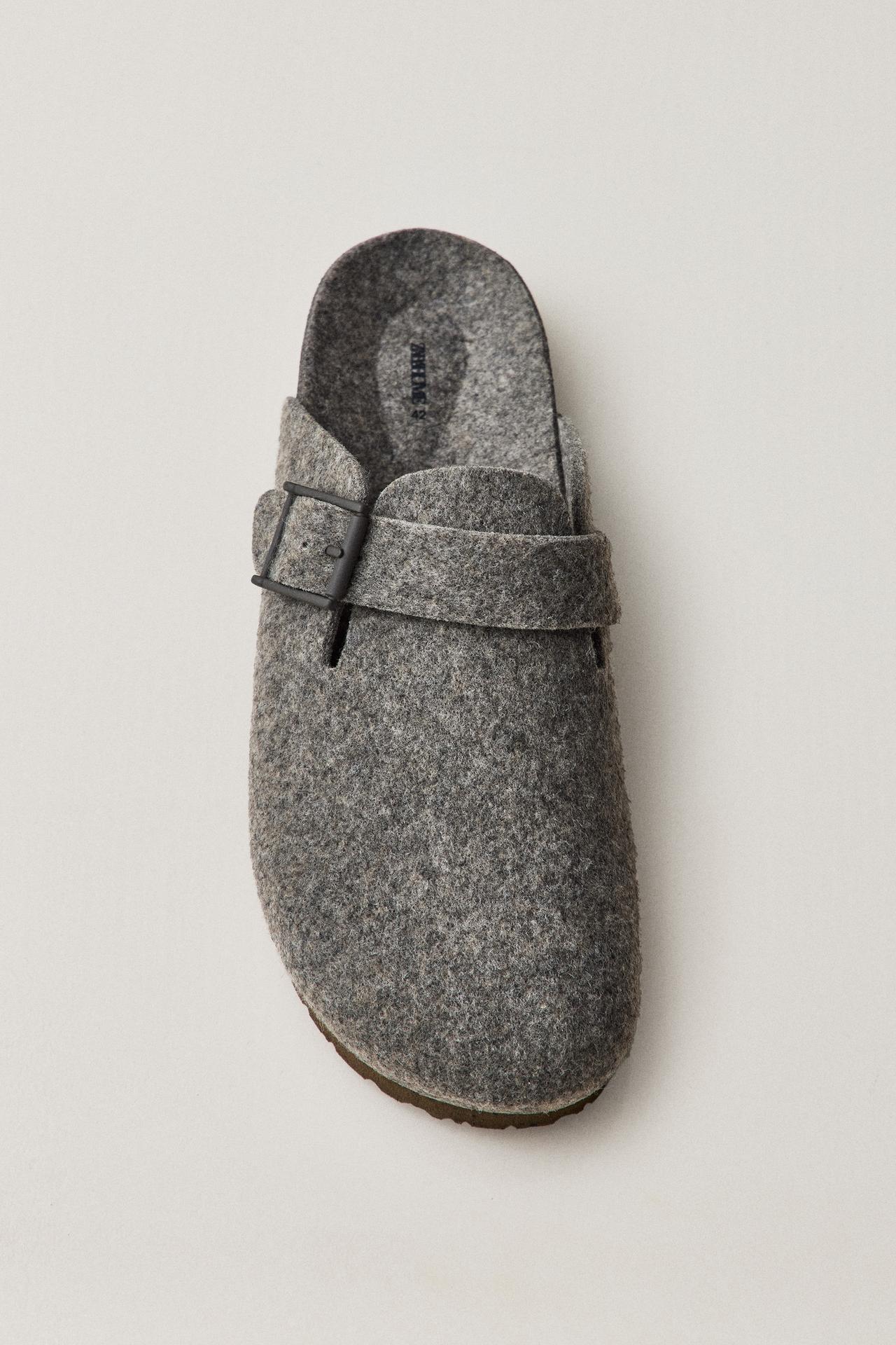 BUCKLED FELT MULE SLIPPERS — Khaki Green