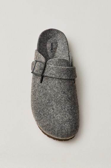 SABOT FEUTRE À BOUCLE - Vert kaki de Zara