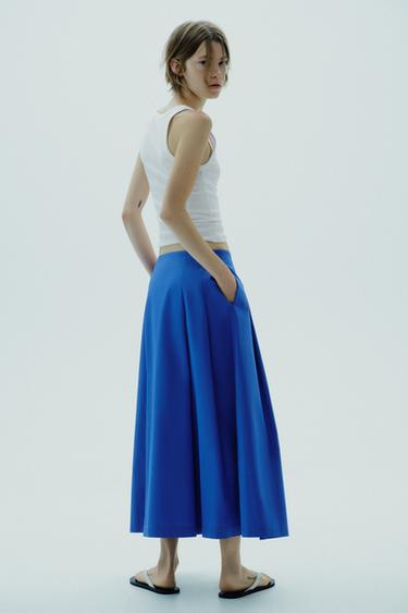 تنورة ميدي بثنيات - مزرق الخاص بـ Zara