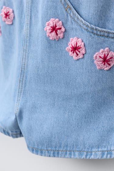 DENIM SHORT DUNGAREES WITH CROCHET FLOWERS - Blue by Zara - Image 3