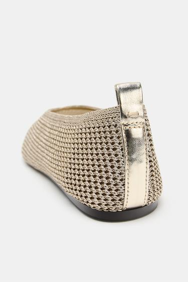 BALLERINES TRESSÉES EFFET MÉTALLISÉ - Or de Zara - Image 4