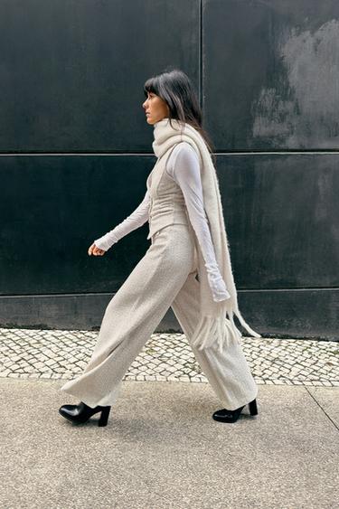 PANTALON STRUCTURÉ - Écru de Zara - Image 1