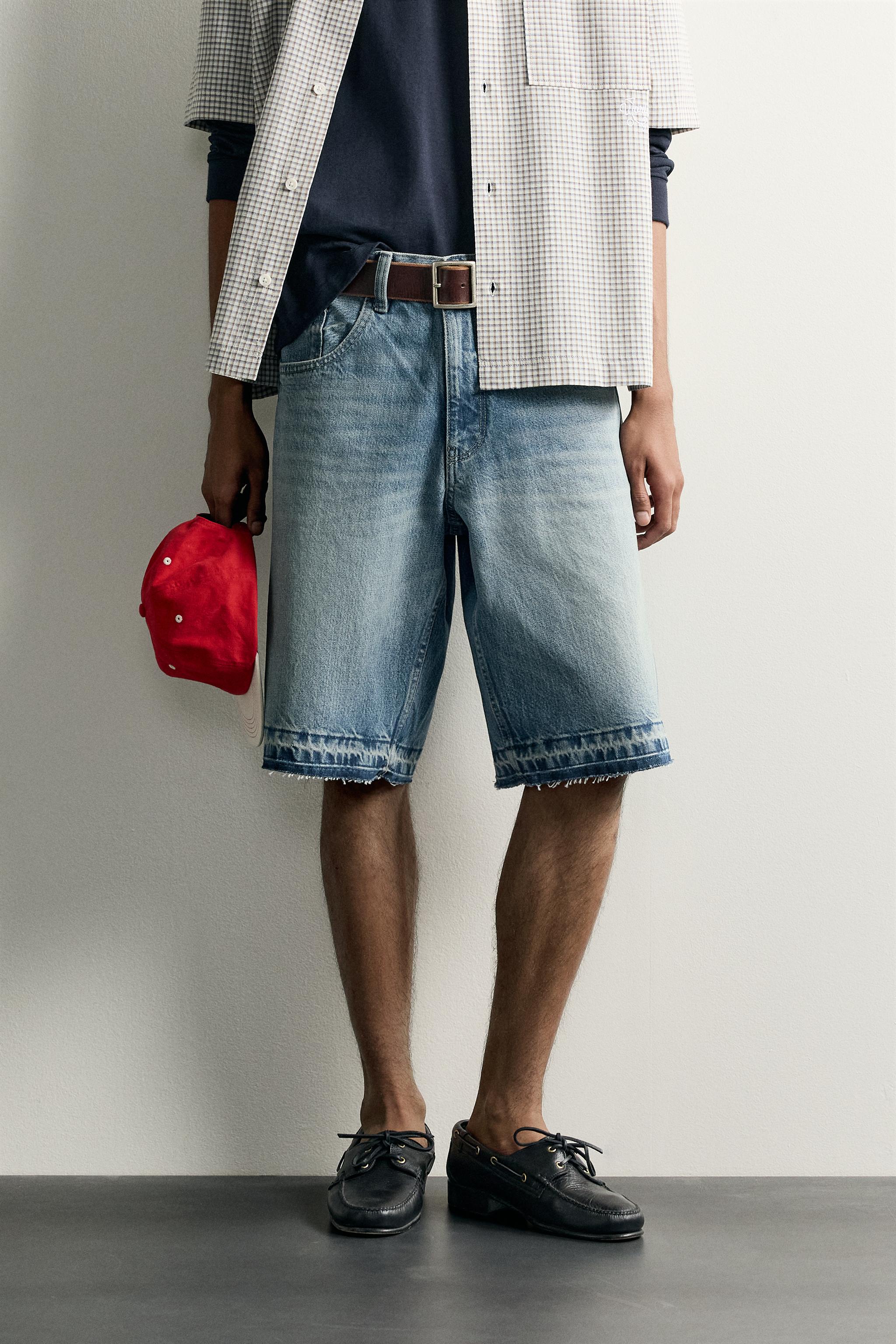 RELAXED FIT DENIM SHORTS — Light blue