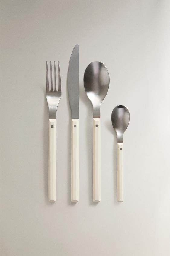 HEXAGONAL HANDLE CUTLERY SET (SET OF 4) - أبيض الخاص بـ Zara - صورة 0