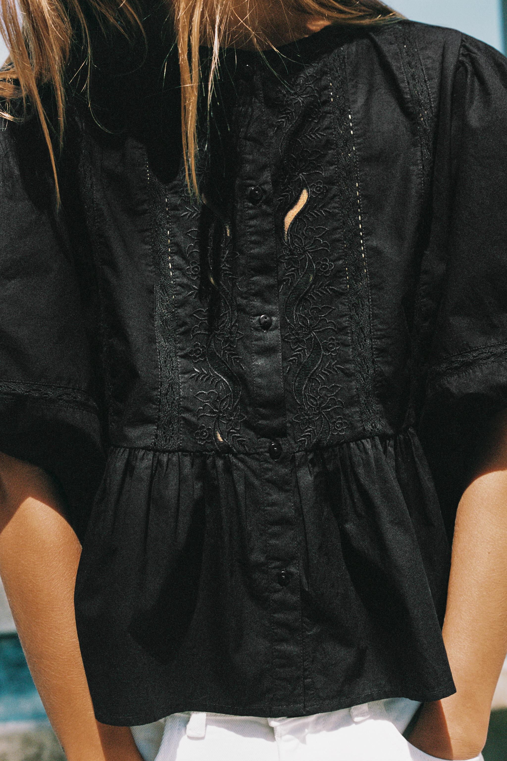 Женские рубашки Zara EMBROIDERED PUFF SLEEVE SHIRT — фото 3