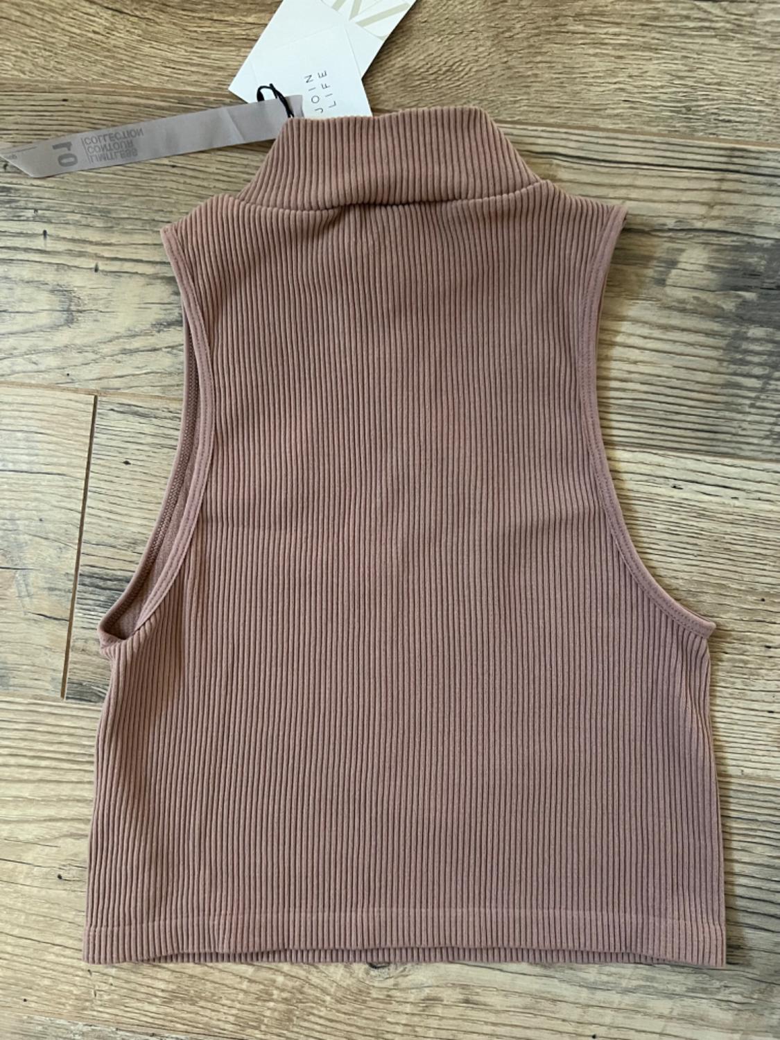 SEAMLESS MOCK NECK TOP - Image 2