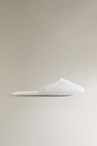 Zara EMBROIDERED FABRIC SLIPPERS - White - Image 0