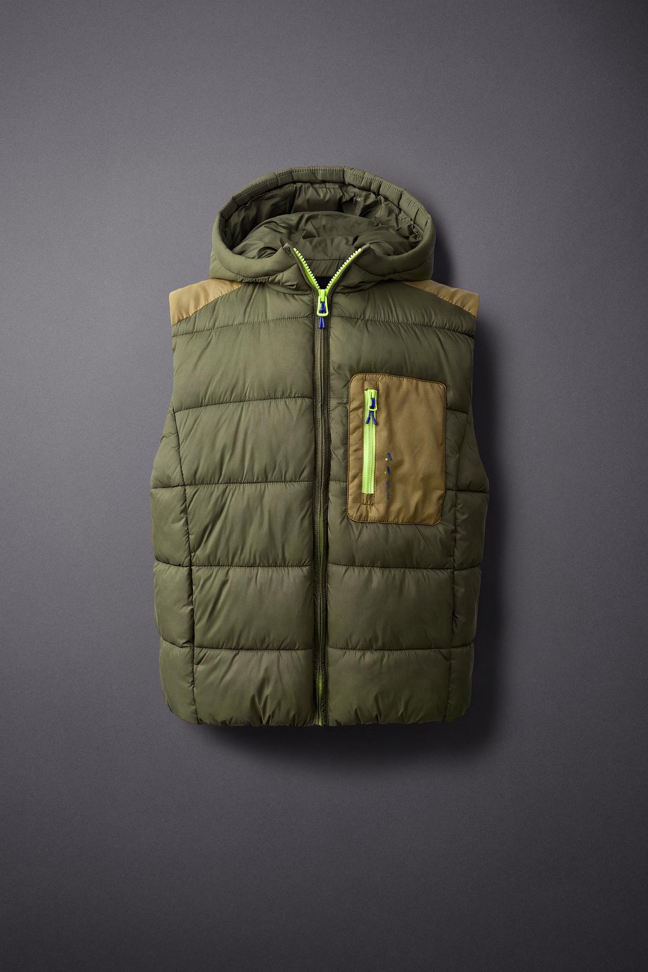WATER-REPELLENT NYLON VEST — Khaki