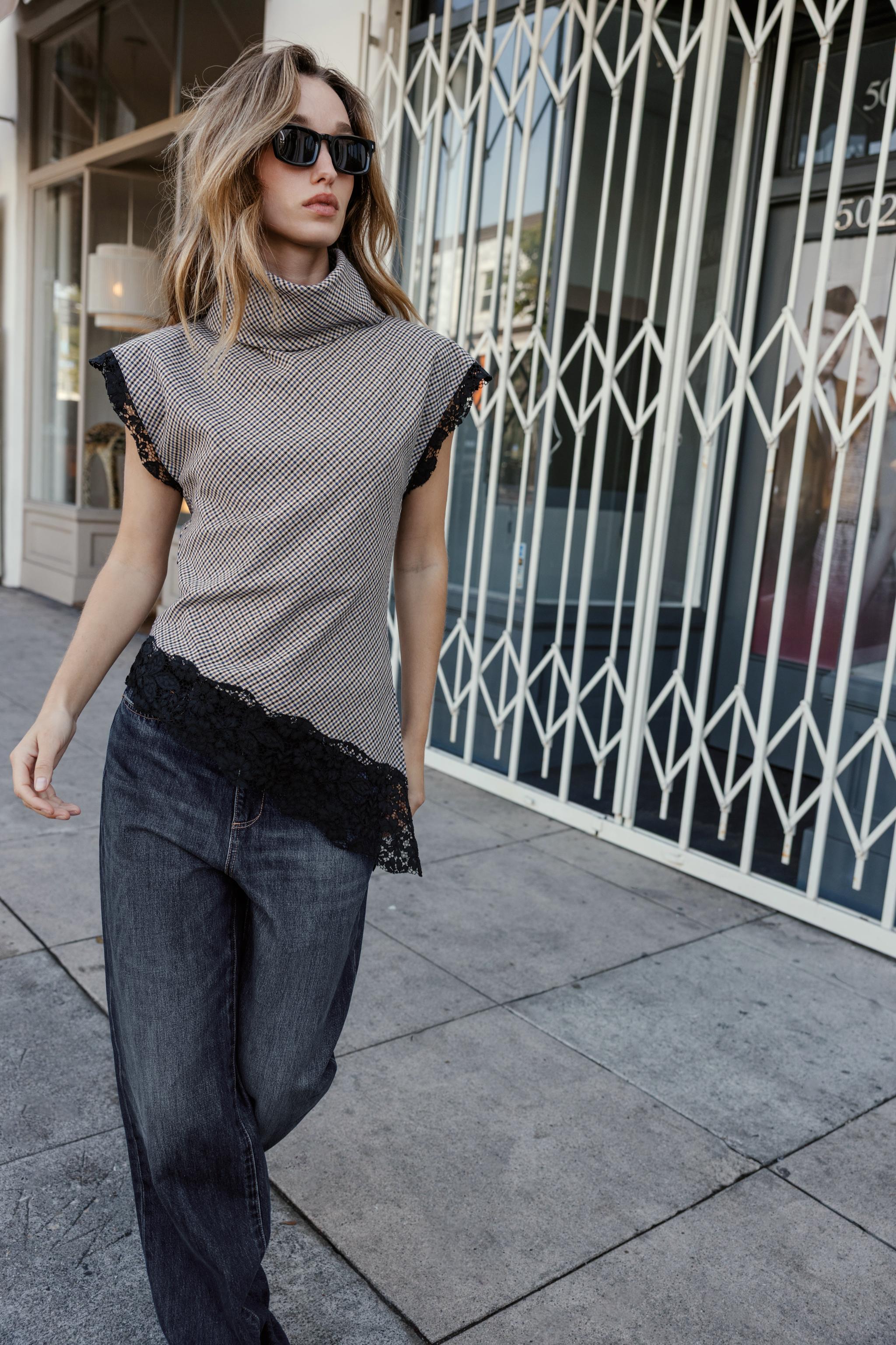 Ameri　COMBINATION LACE TOP BLACK 10-15-