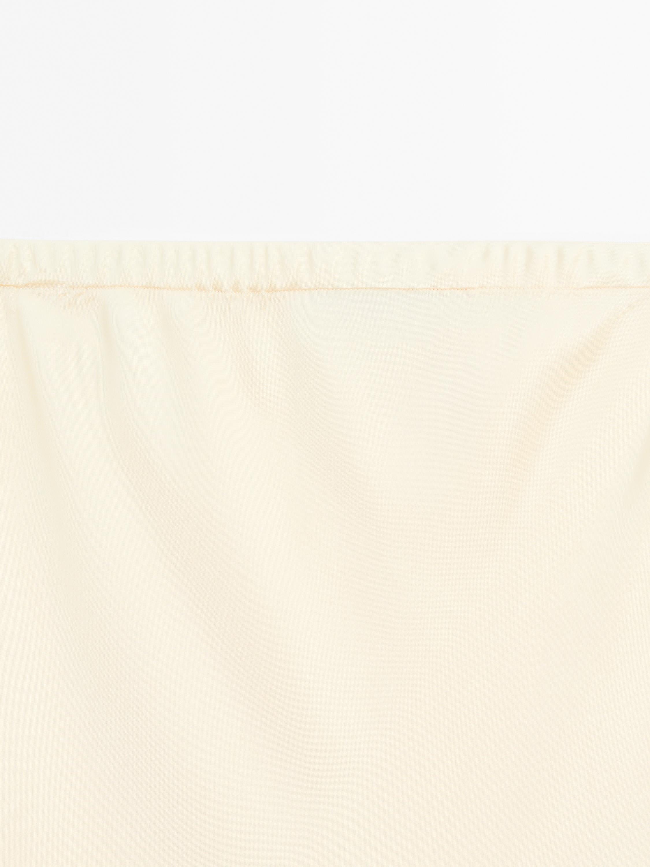 Flowing satin-effect skirt